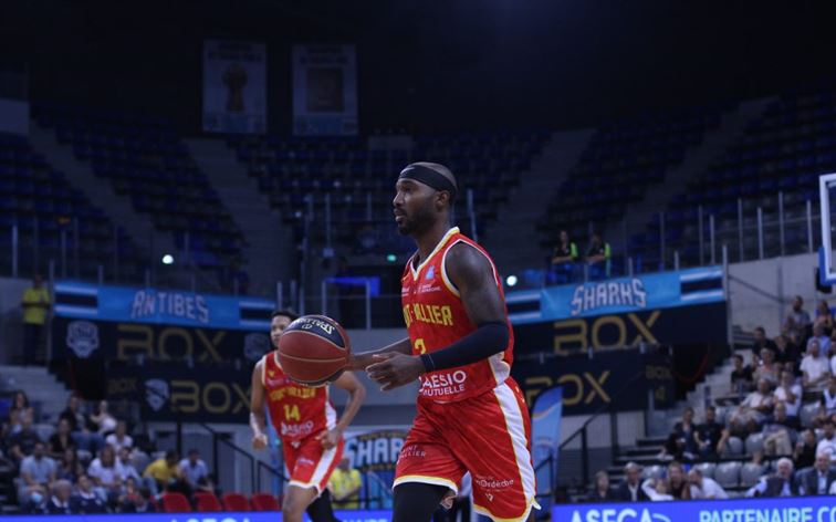 Victoire à Antibes, 79-70