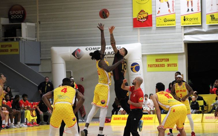 Défaite contre Orléans, 77-71