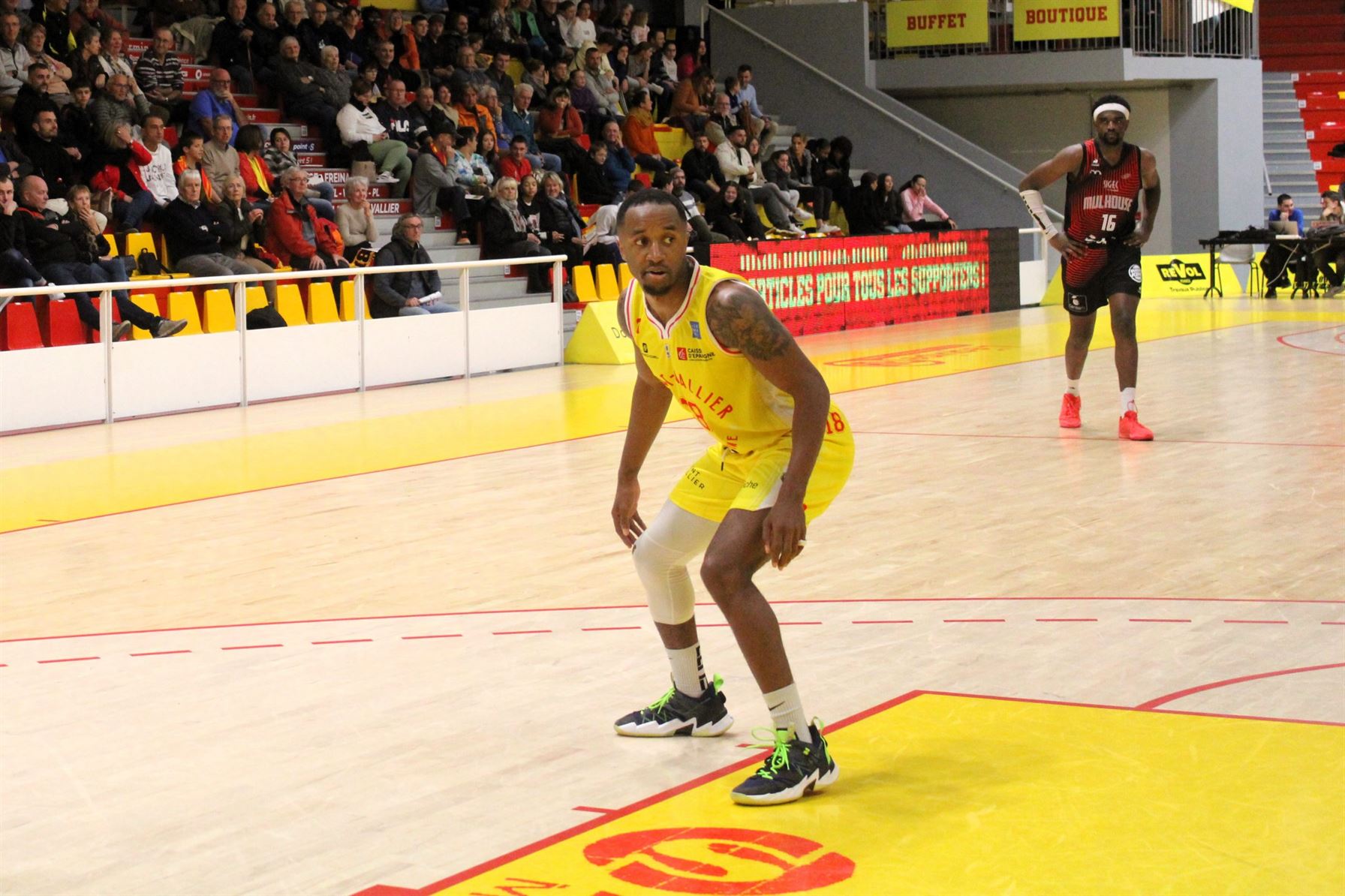 Victoire à Lyon SO, 90-69