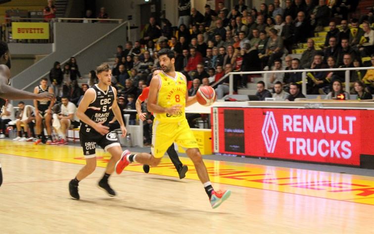 Victoire contre Caen, 90-73