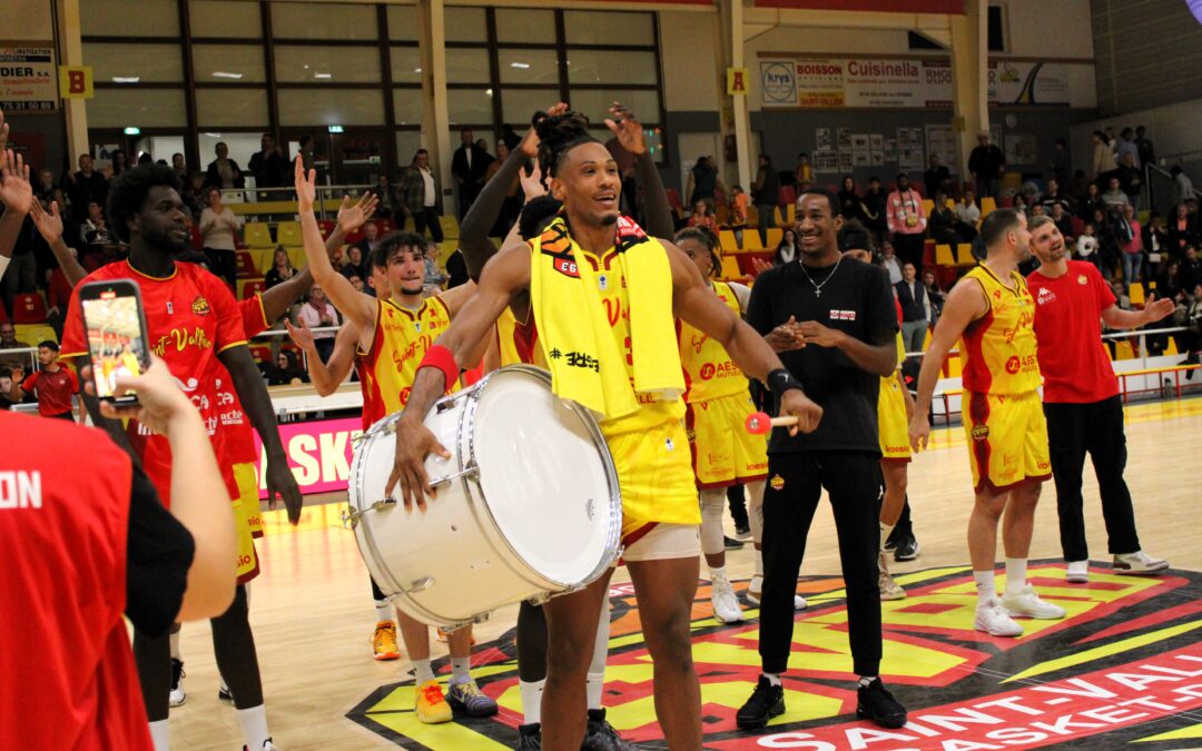 Victoire contre Loon Plage, 93-88