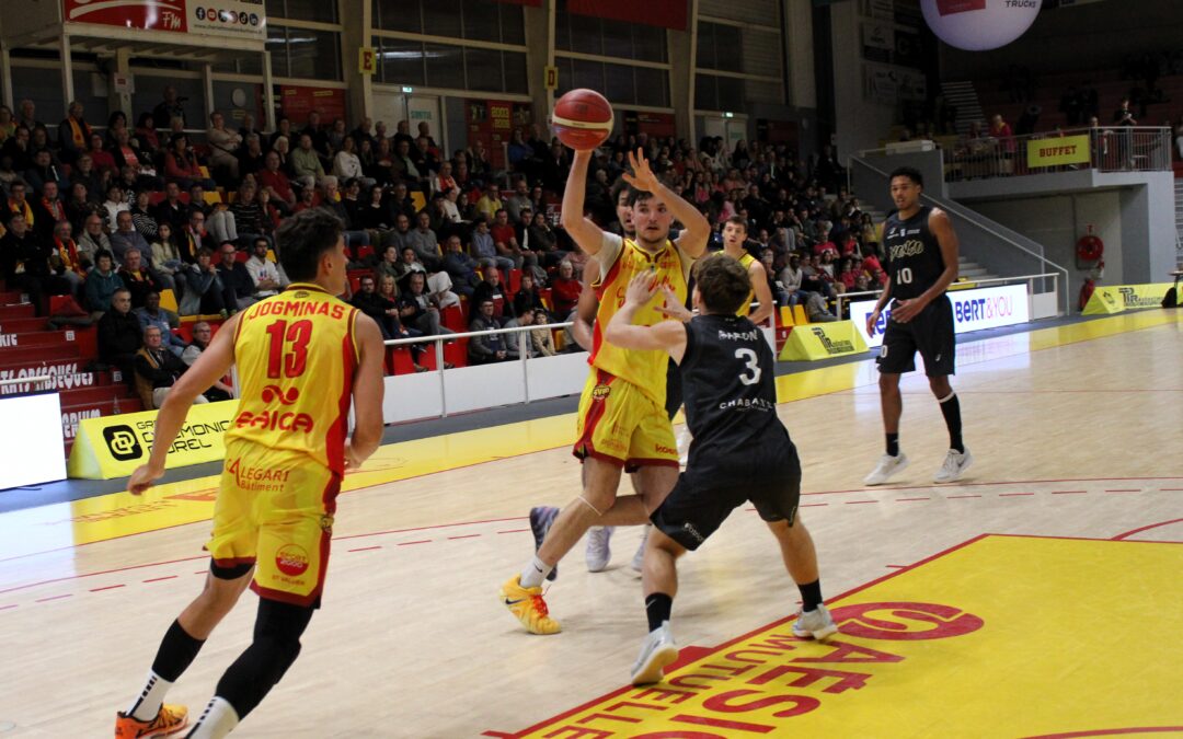 Victoire contre Lyon SO, 80-59