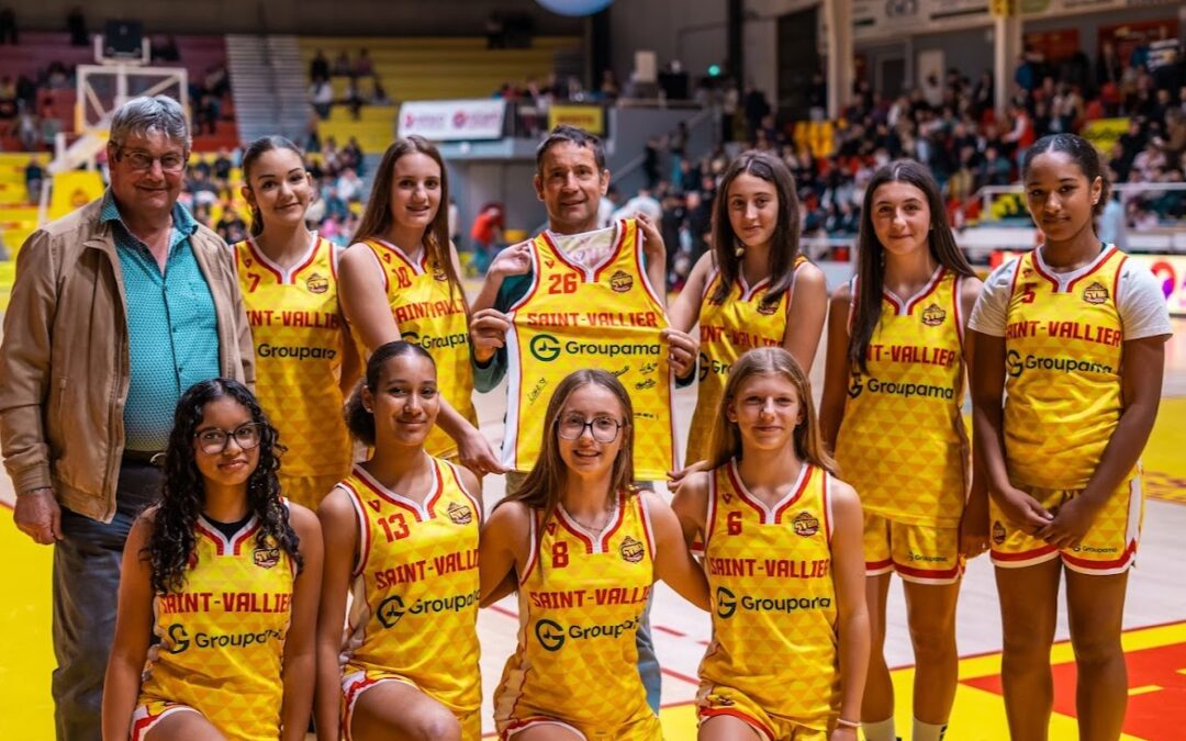 GROUPAMA équipe les U15 Filles