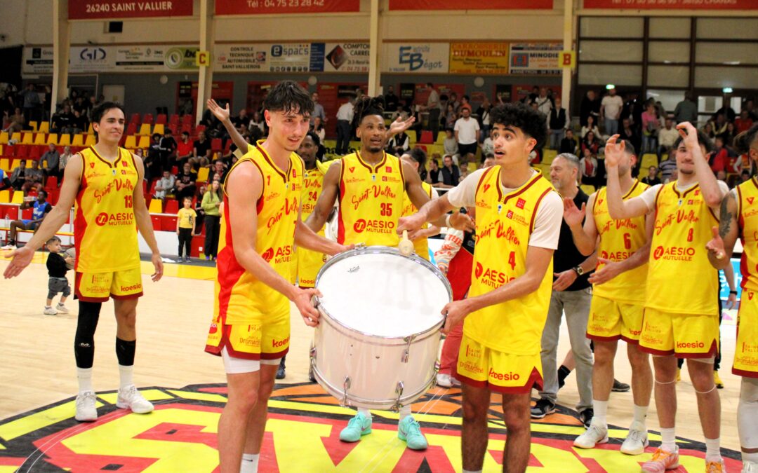 Victoire contre Poissy, 120-84